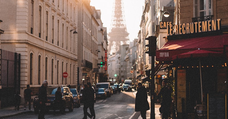 How Long Does It Take to Learn French? Realistic Timeline for Expats