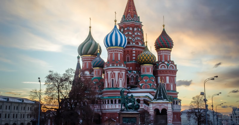 How Long Does It Take to Learn Russian? A Realistic Expat Guide
