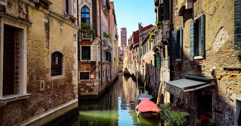 Italian for Expats: Essential Phrases for Living in Italy