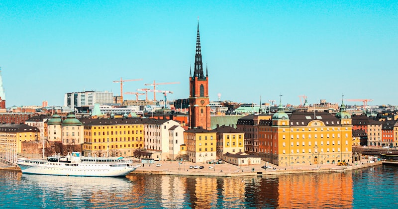 Learn Norwegian for Moving to Norway: Bureaucracy & First Steps