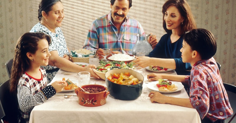 Moving Abroad with Family: How to Prepare the Whole Household Linguistically