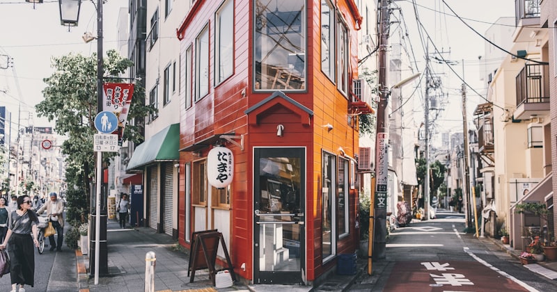 Moving to Japan: Essential Japanese Phrases for Expats