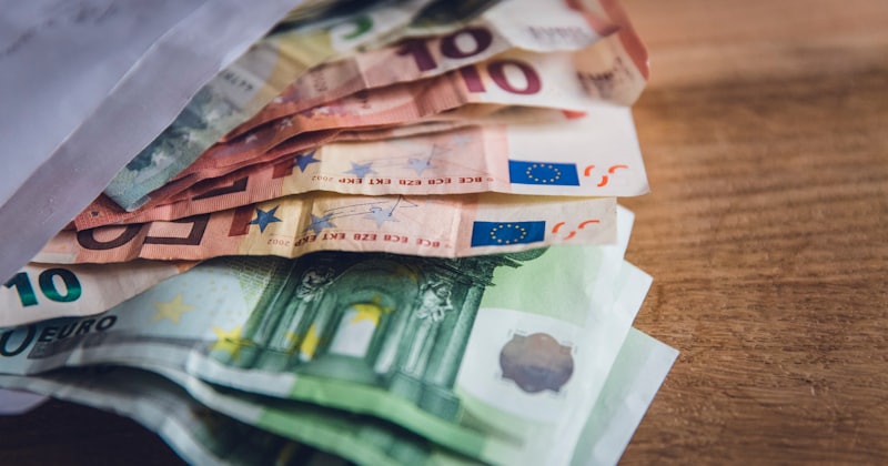 How to Open a Bank Account Abroad: The Language You Need